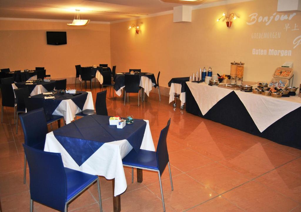 Hotel Sextum Bientina Bagian luar foto