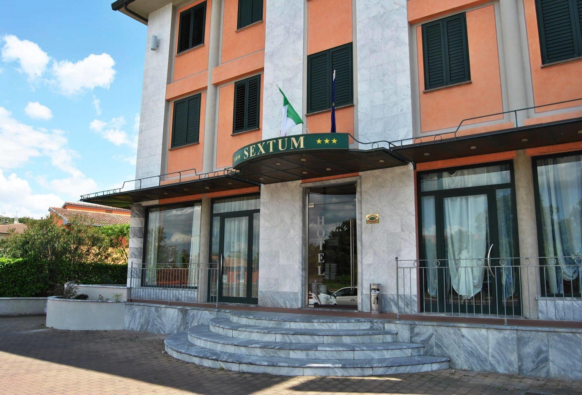 Hotel Sextum Bientina Bagian luar foto