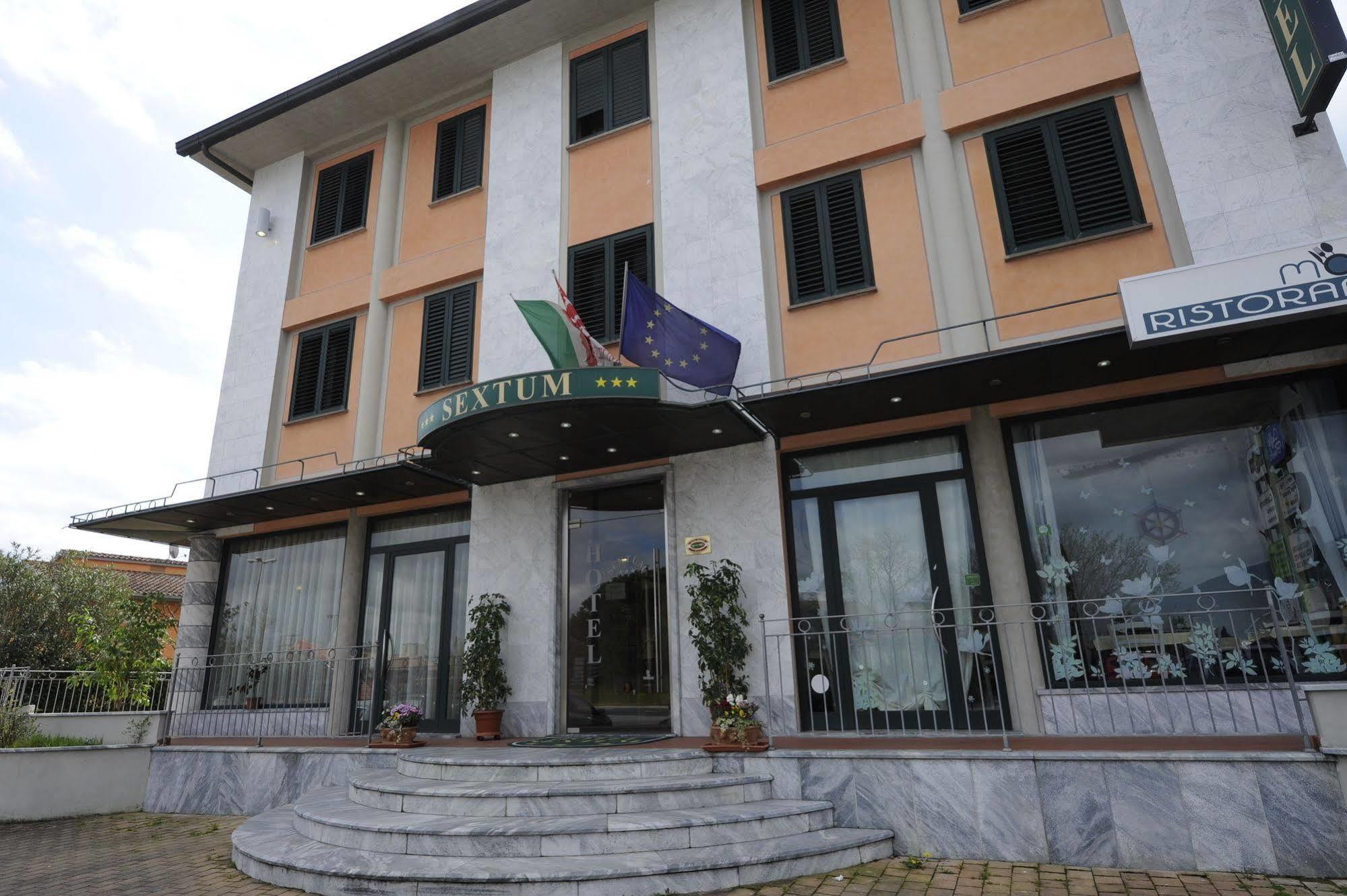 Hotel Sextum Bientina Bagian luar foto